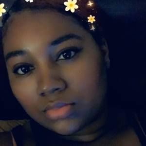 Meet your Posher, Vivian